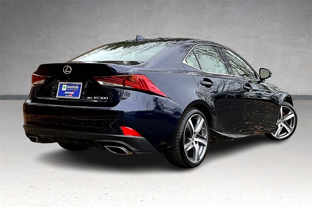 Used 2018 Lexus IS 300 AWD image 6