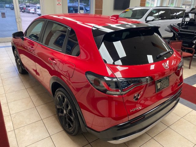 Used 2024 Honda HR-V Sport image 3