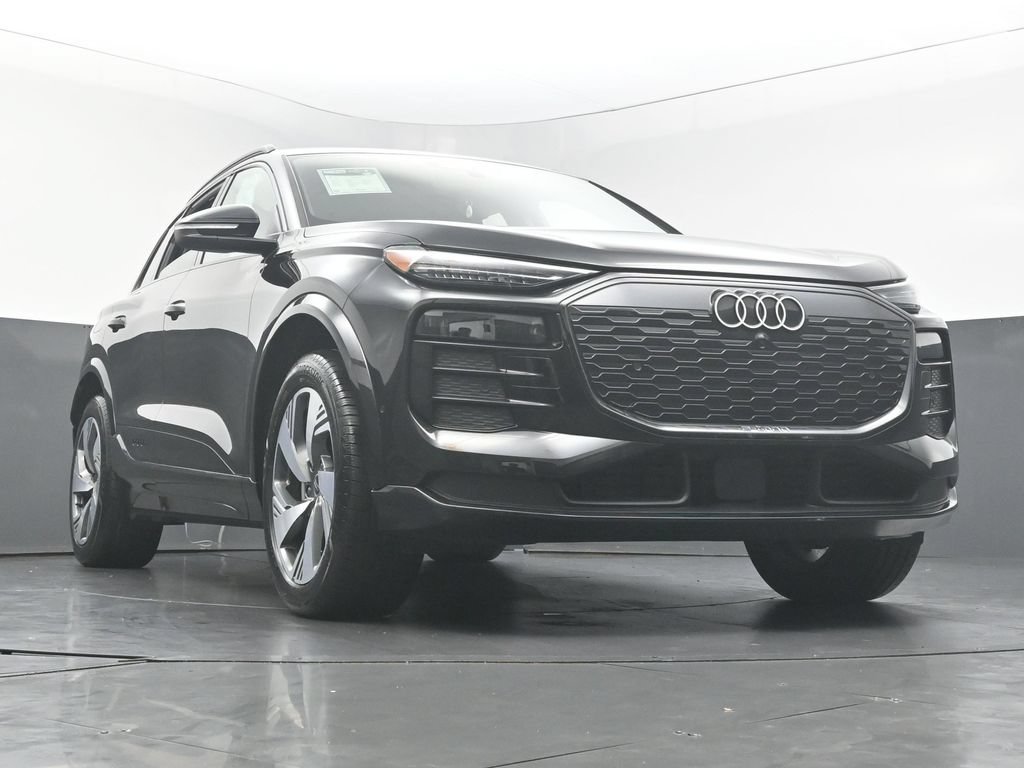 Used 2025 Audi Q6 e-tron Premium Plus w/ Premium Plus AWD/4WD image 47