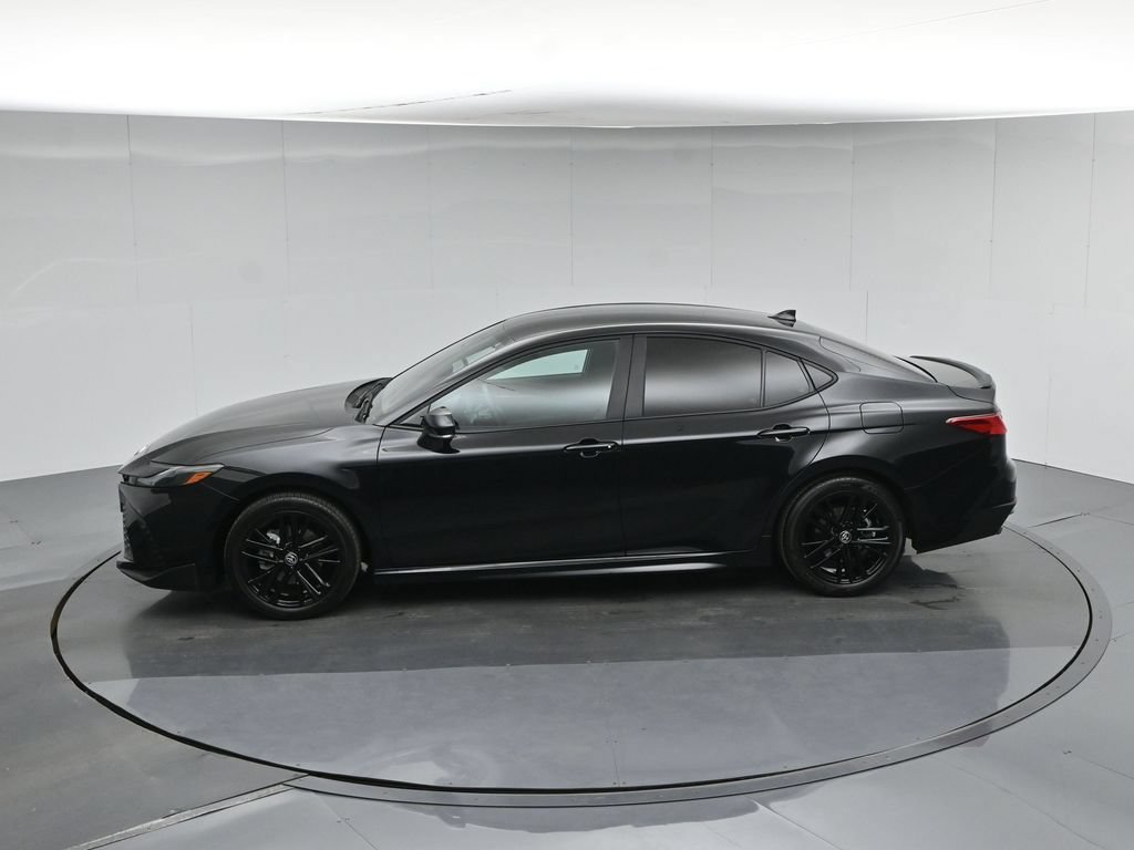 Used 2026 Toyota Camry SE FWD image 44
