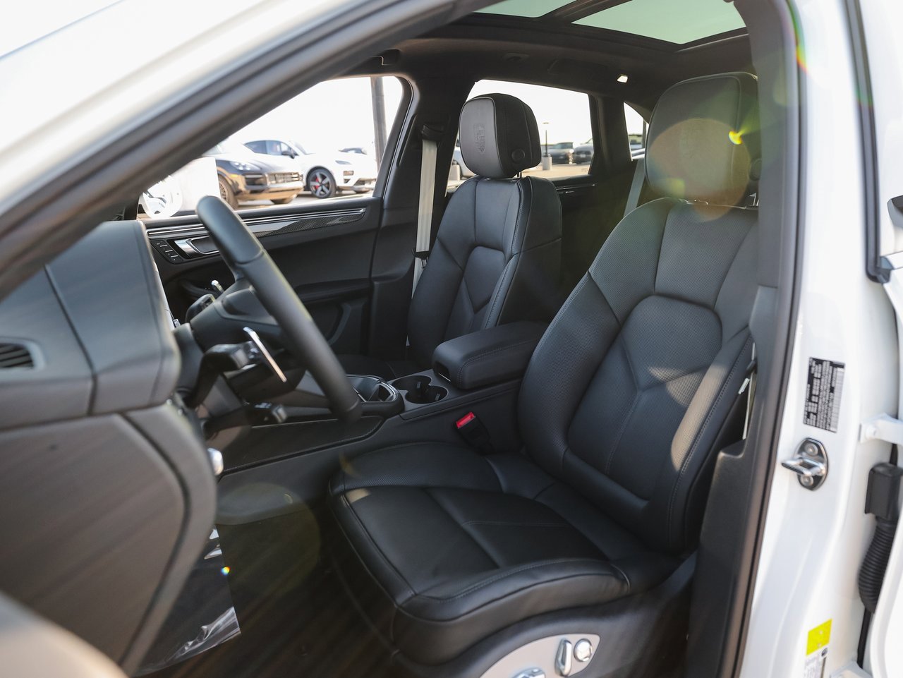 New 2026 Porsche Macan GTS image 5