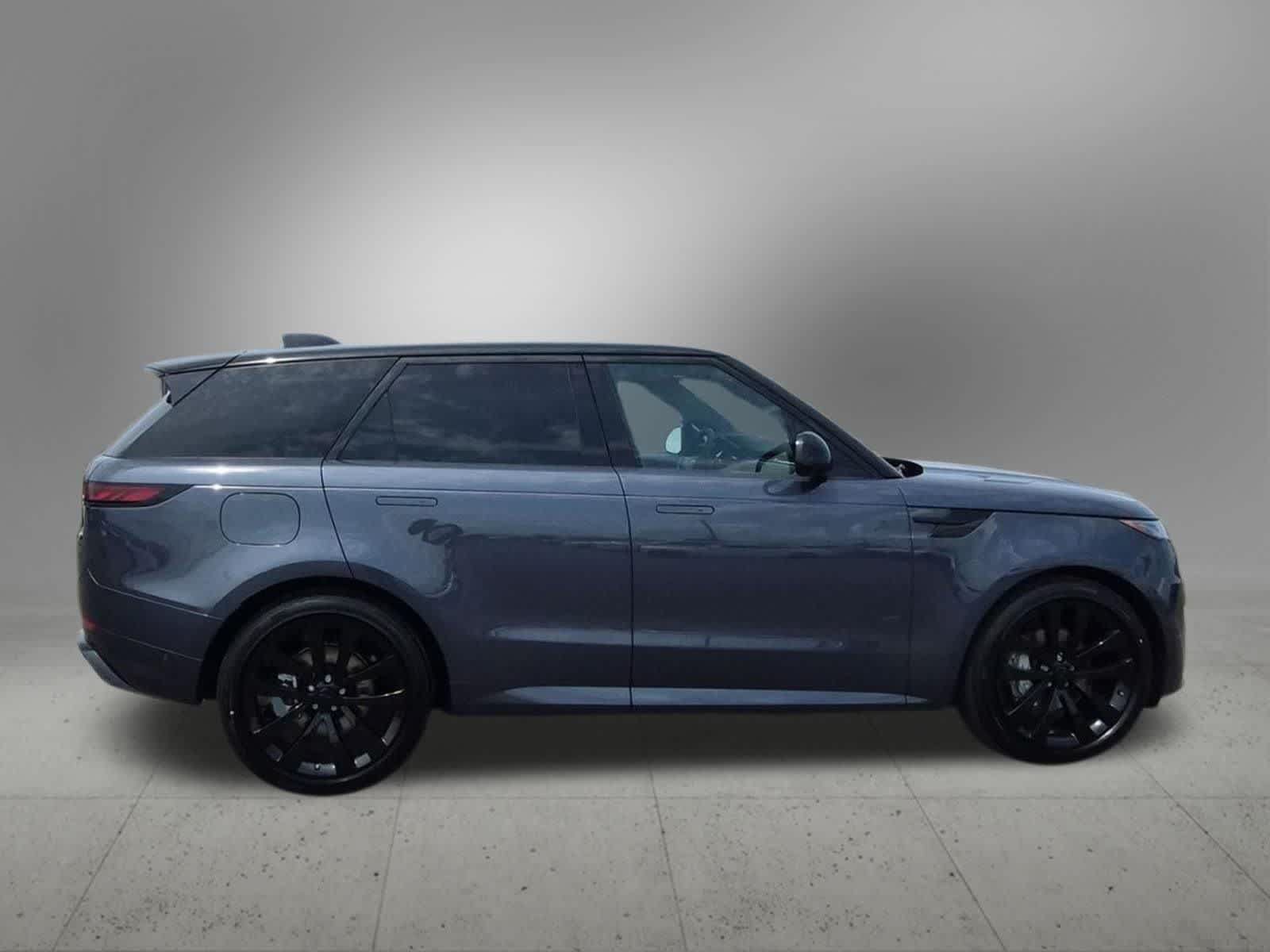 New 2026 Land Rover Range Rover Sport Dynamic SE AWD/4WD image 7