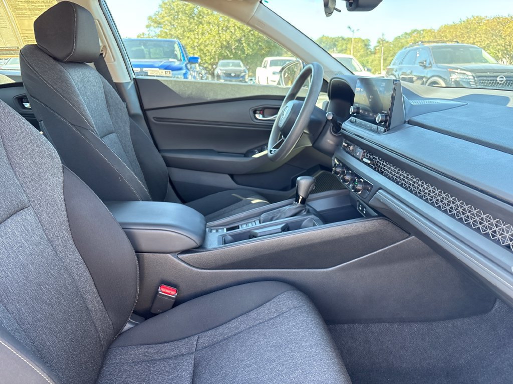 Used 2024 Honda Accord EX image 21