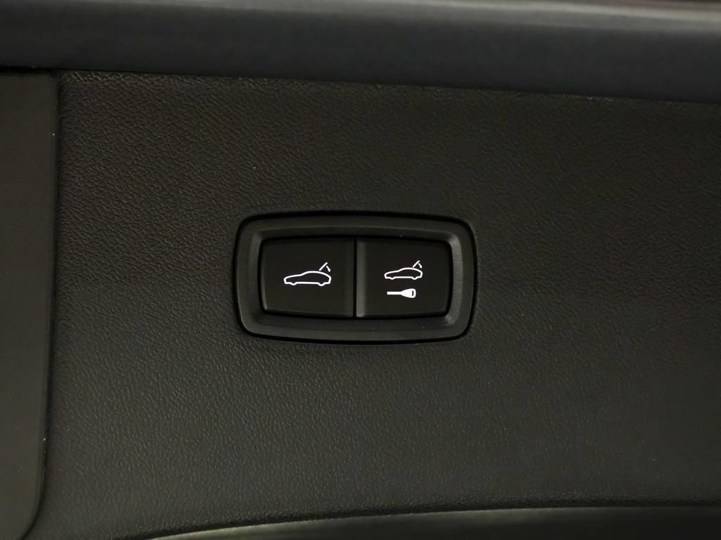 New 2026 Porsche Cayenne Coupe AWD/4WD image 12