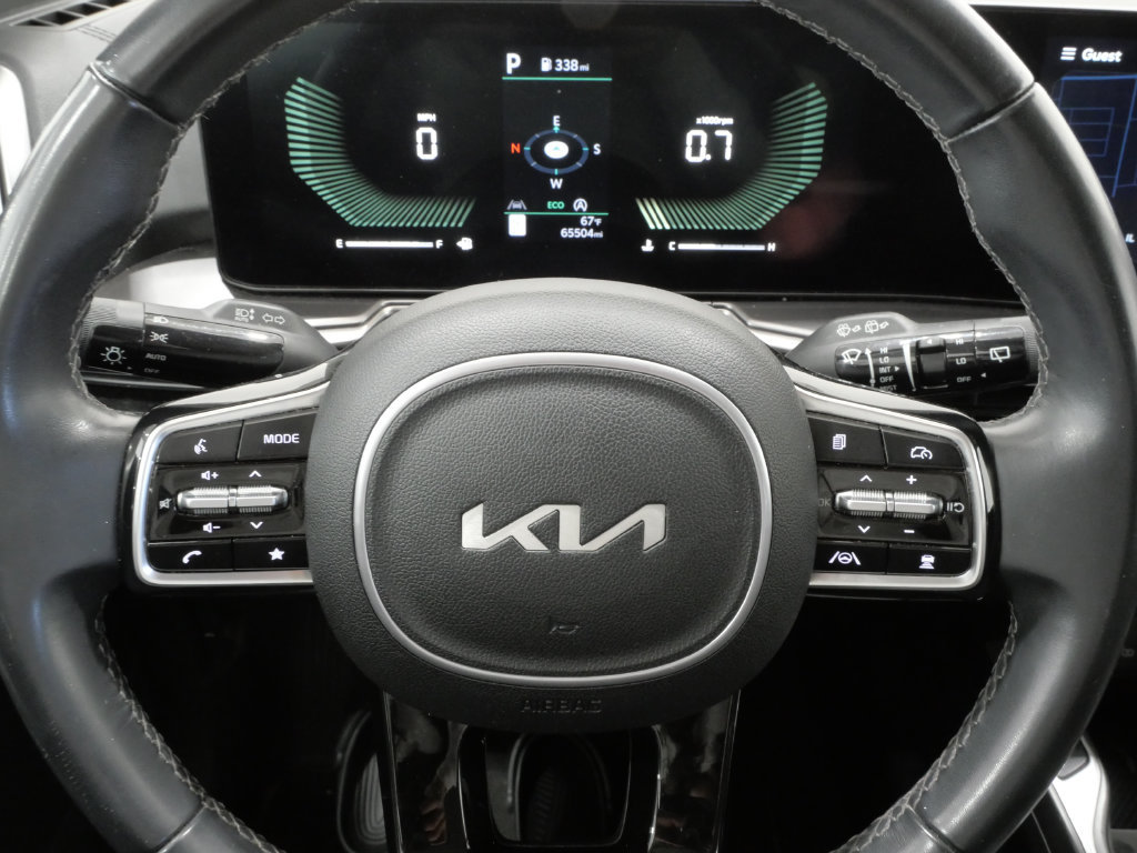 Used 2024 Kia Sorento S FWD image 16
