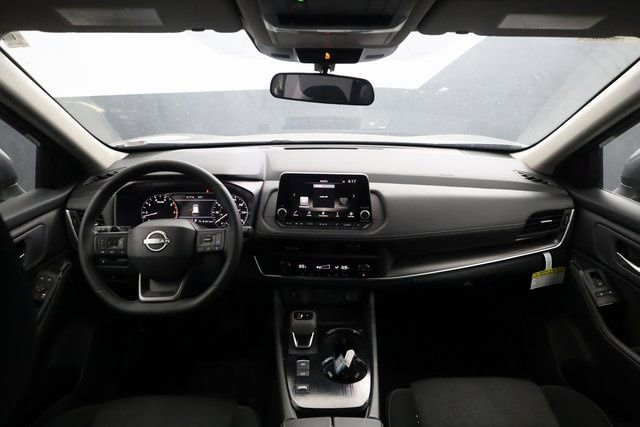 Used 2026 Nissan Rogue SV image 11