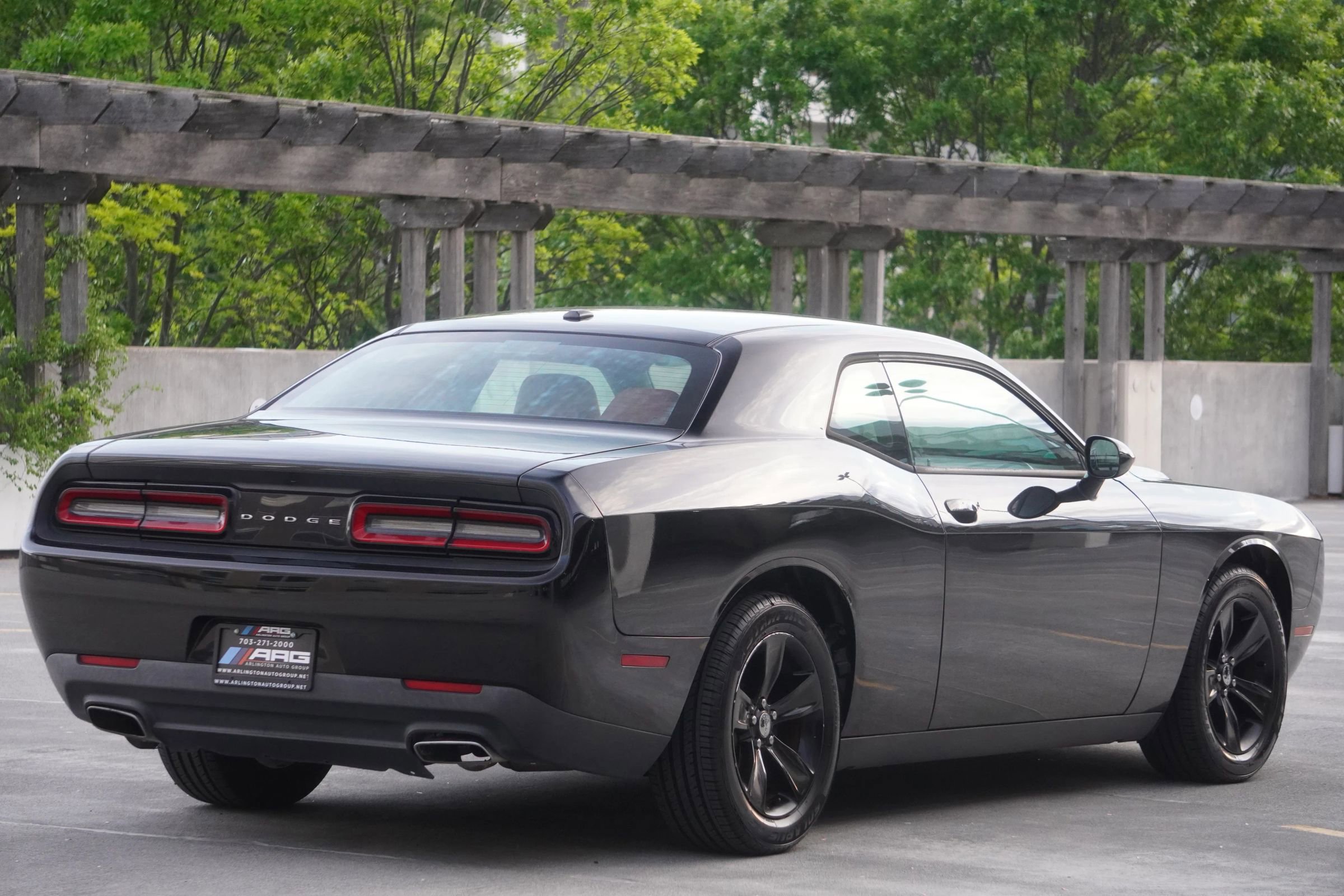 Used 2017 Dodge Challenger SXT RWD image 16