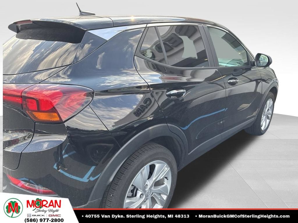 Certified 2024 Buick Encore GX Preferred w/ Comfort Package FWD image 5