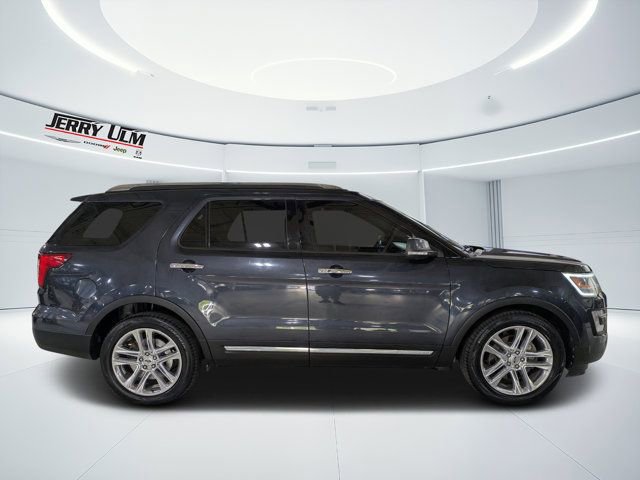 Used 2017 Ford Explorer Limited FWD image 2