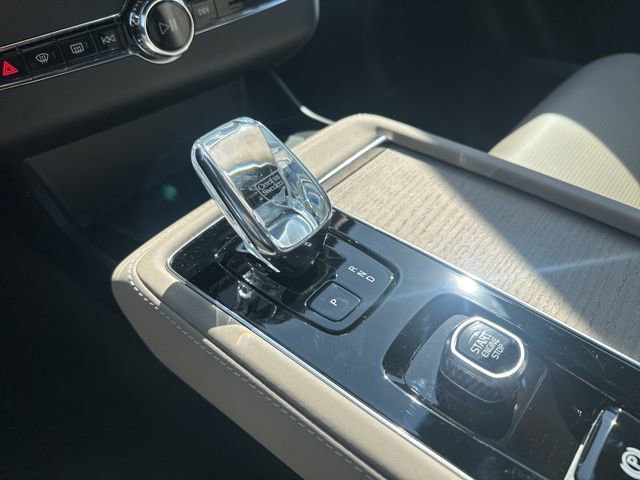 New 2026 Volvo XC90 T8 Ultra w/ Protection Package image 15