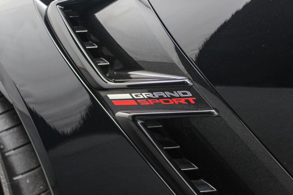 Used 2017 Chevrolet Corvette Grand Sport RWD image 14
