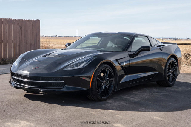Used 2018 Chevrolet Corvette Stingray Coupe w/ 1LT image 14