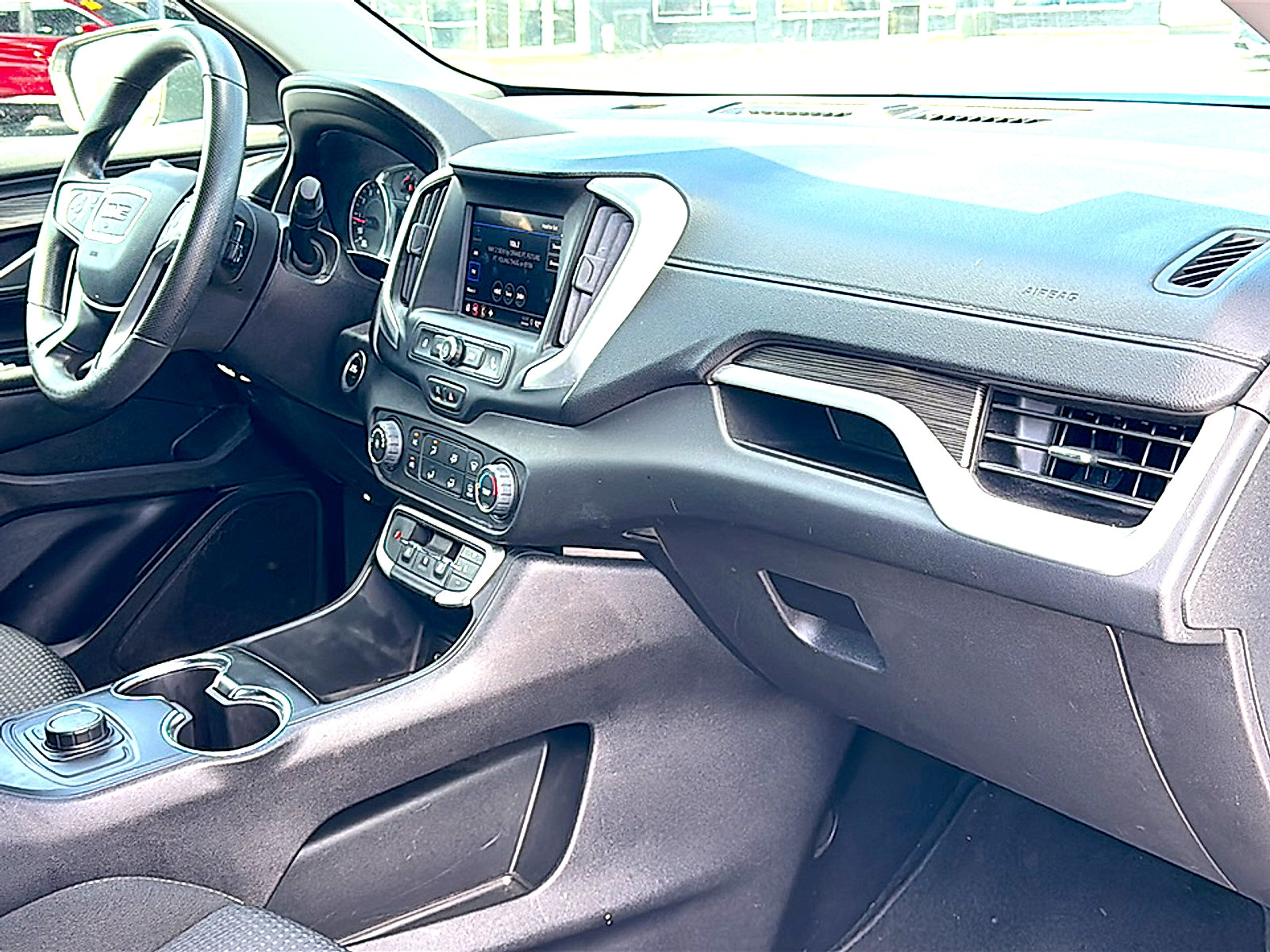 Used 2024 GMC Terrain SLE FWD image 23