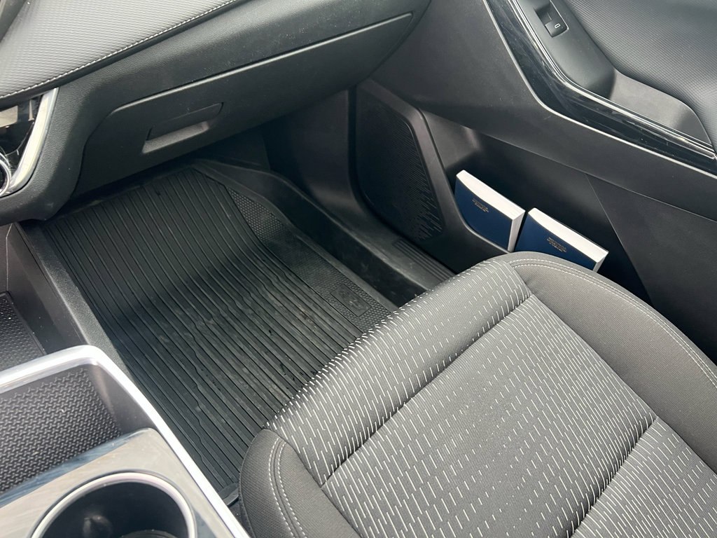 Used 2025 Chevrolet Equinox LT image 18