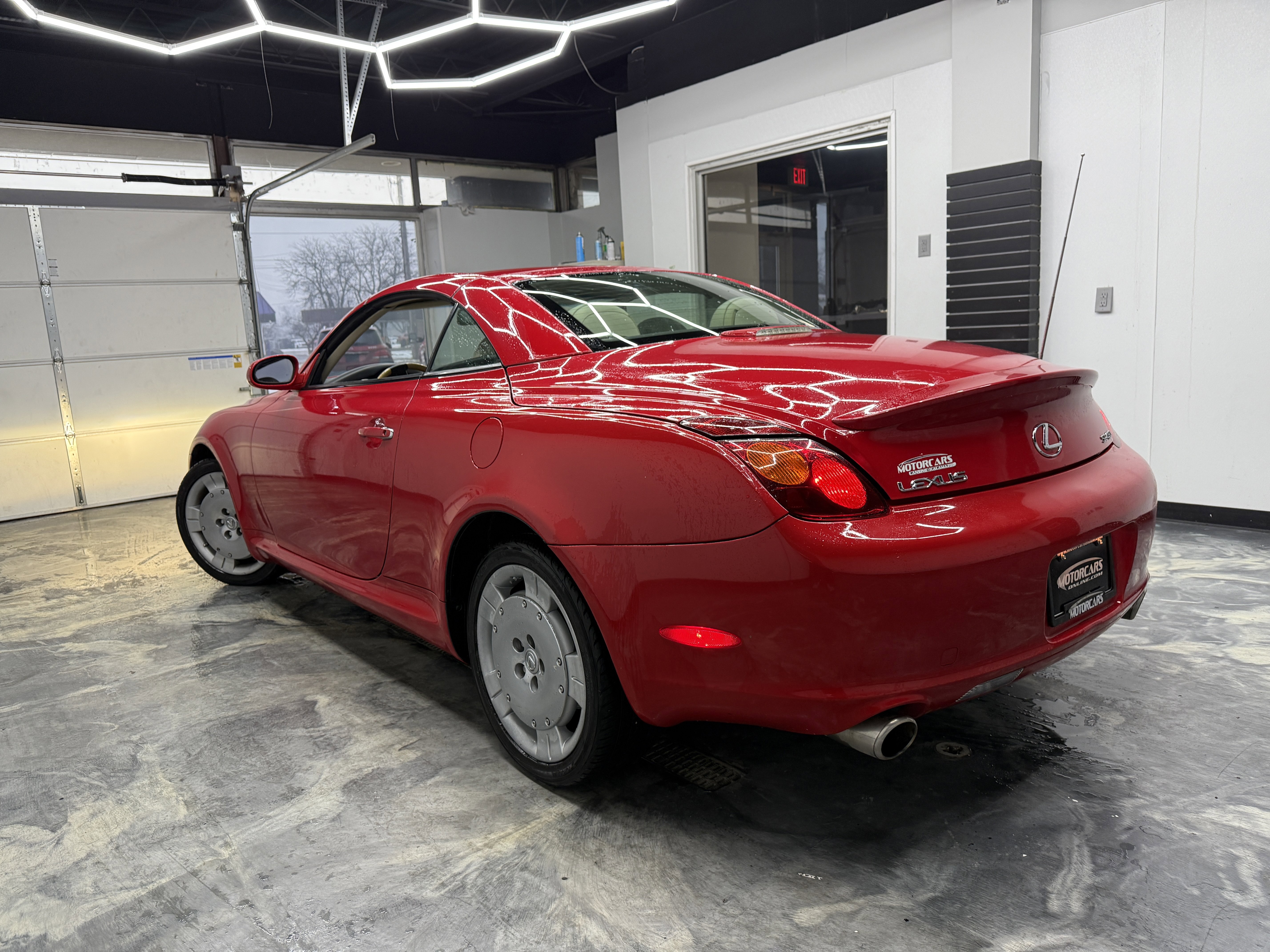 Used 2004 Lexus SC 430 Convertible image 3