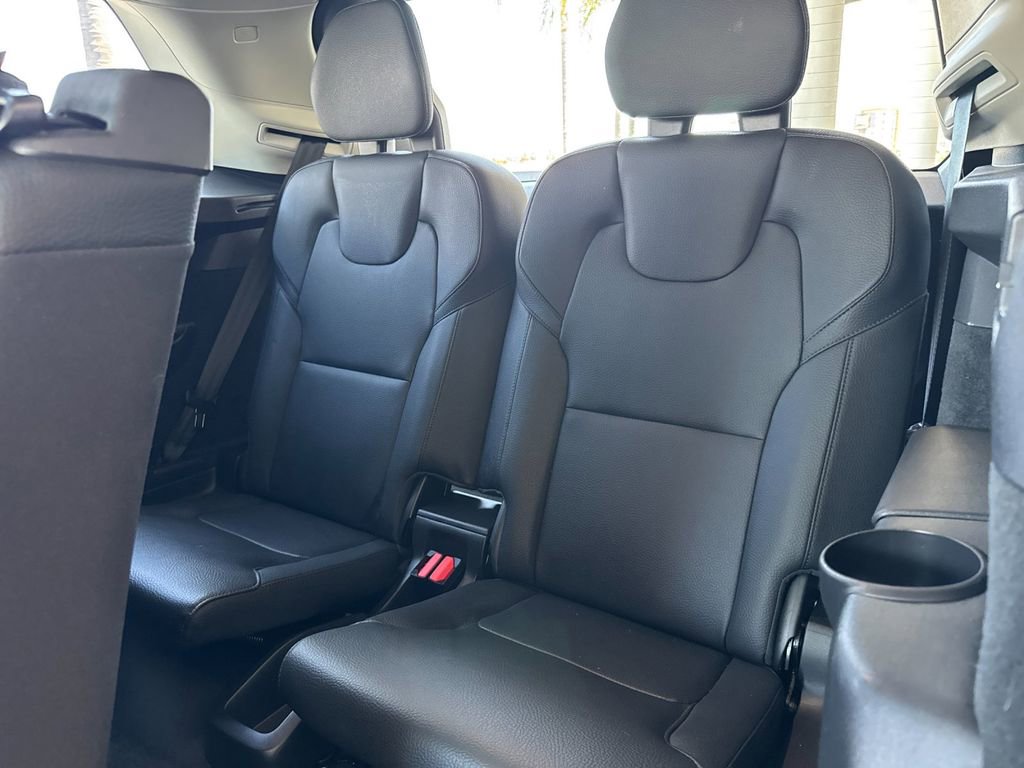 Certified 2024 Volvo XC90 B6 Plus image 14