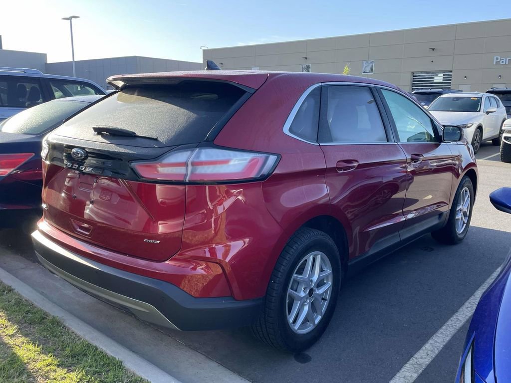 Used 2024 Ford Edge SEL AWD/4WD image 4
