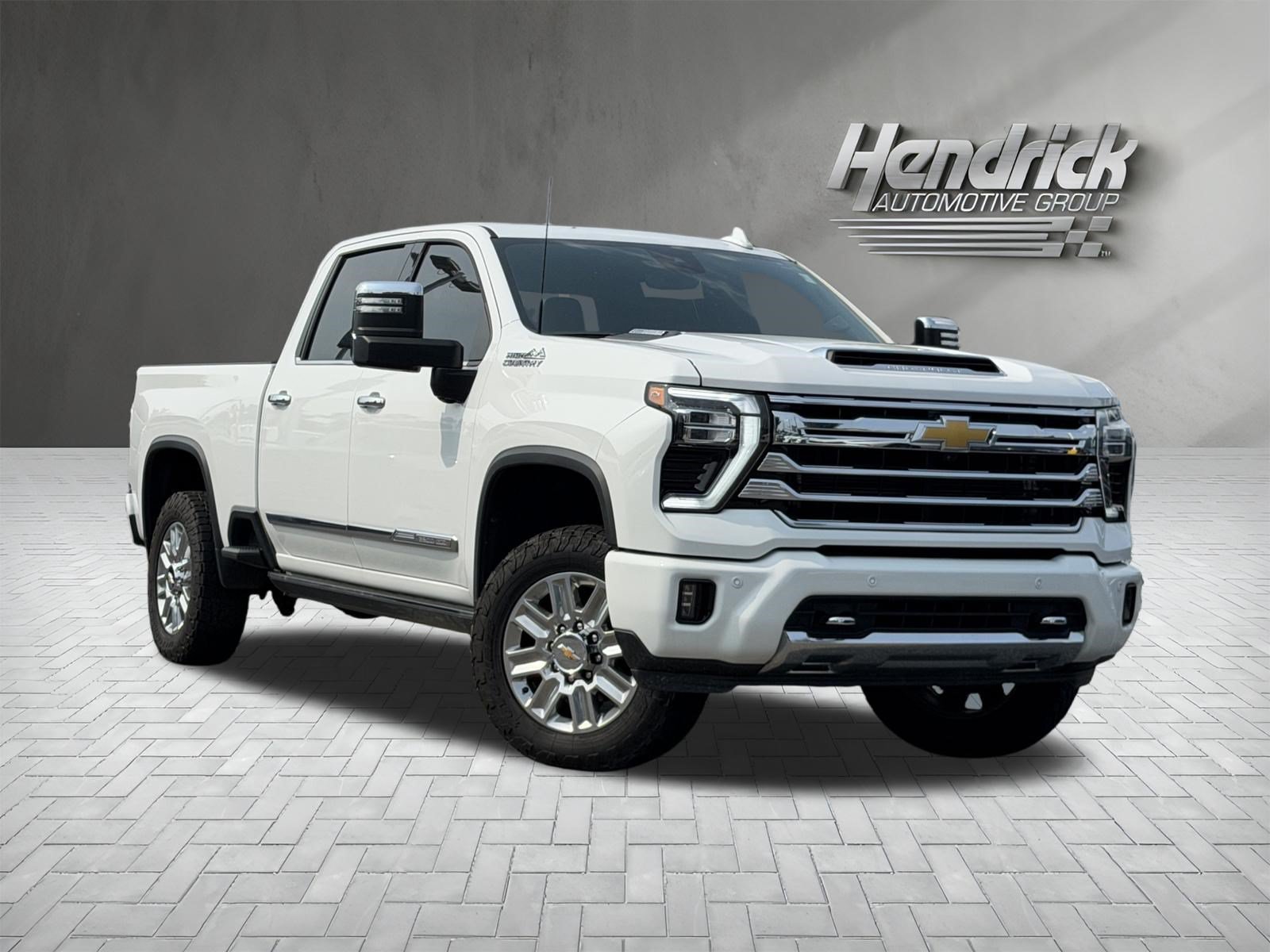 Used 2024 Chevrolet Silverado 2500 High Country w/ High Country Premium Package AWD/4WD video 2