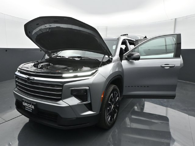 Used 2026 Chevrolet Traverse LT w/ Sun and Wheel Package AWD/4WD image 30