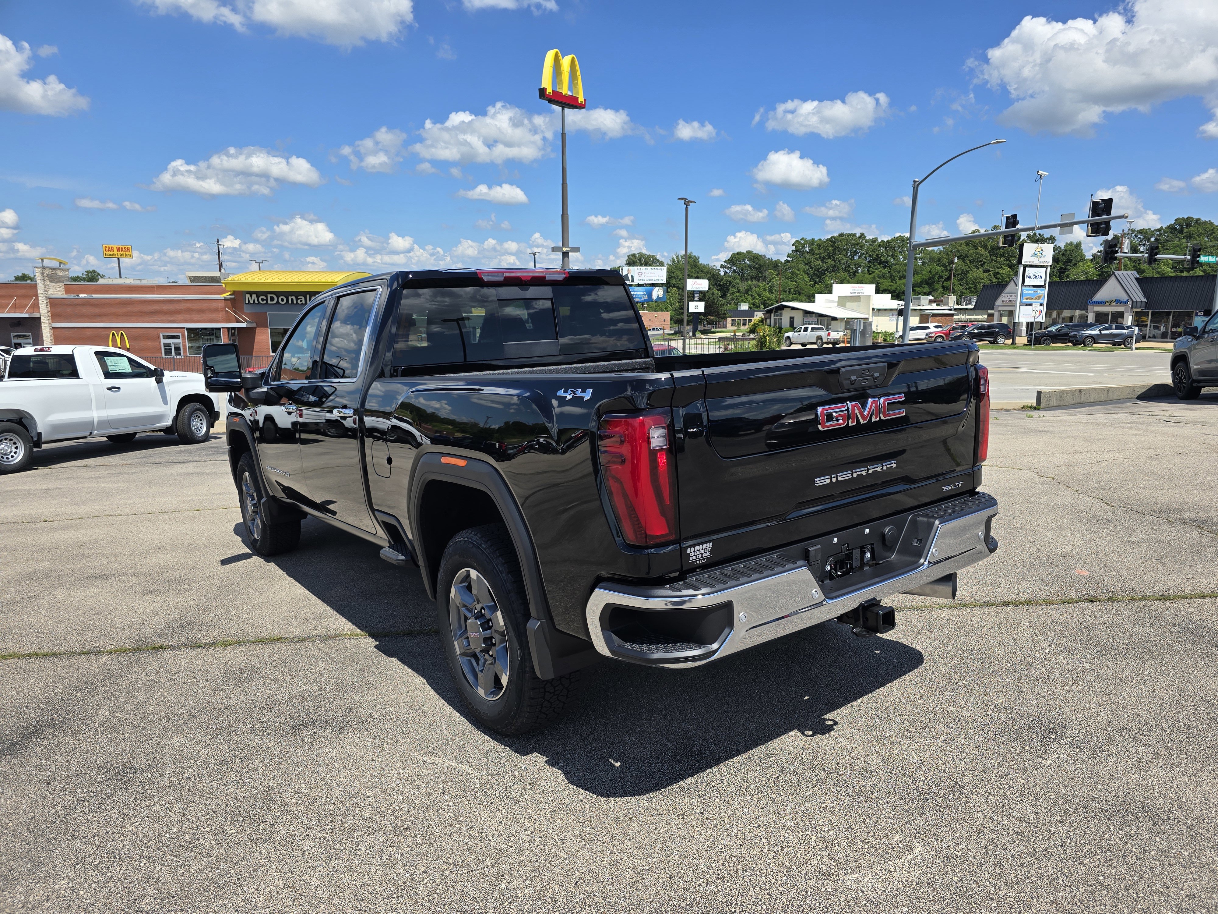 New 2025 GMC Sierra 2500 SLT w/ SLT Convenience Package image 5