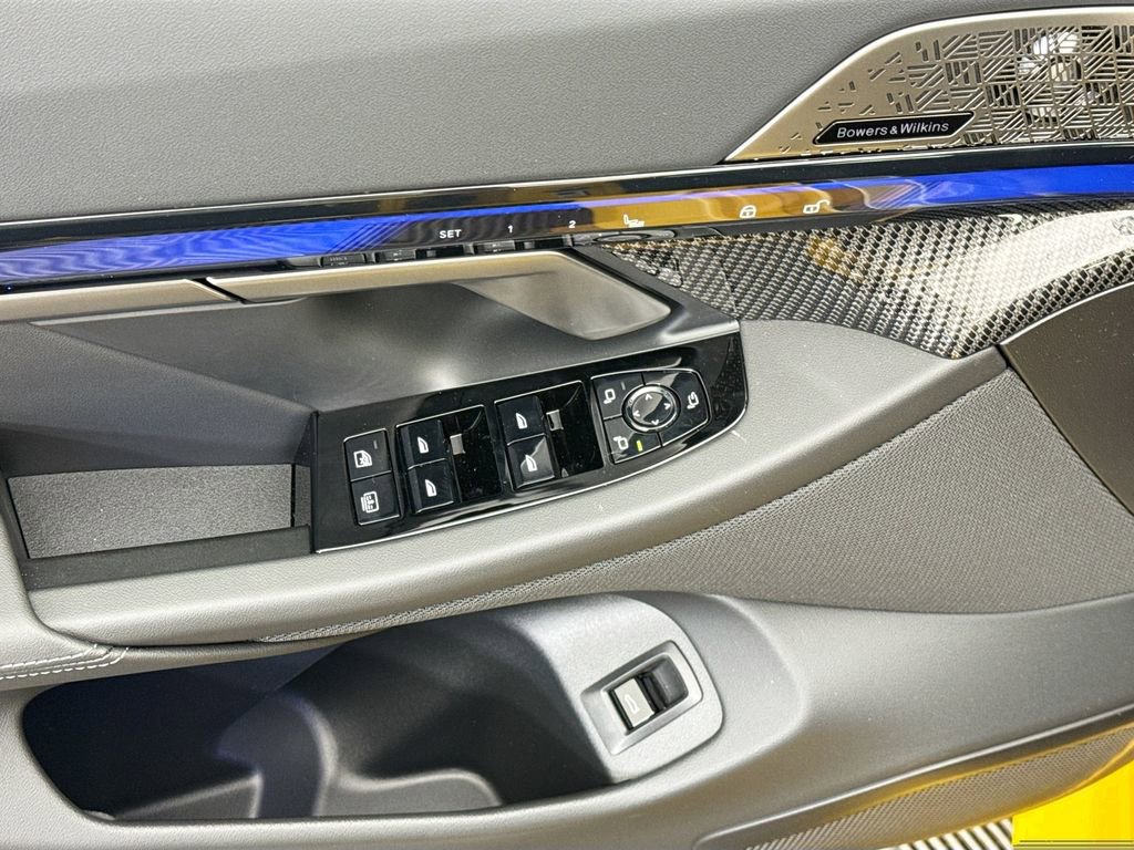 New 2026 BMW M5 w/ Executive Package image 22