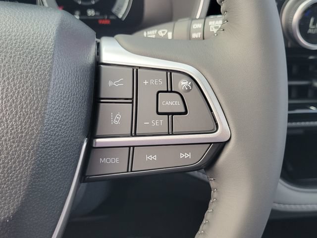 New 2026 Toyota Highlander XSE AWD/4WD image 9