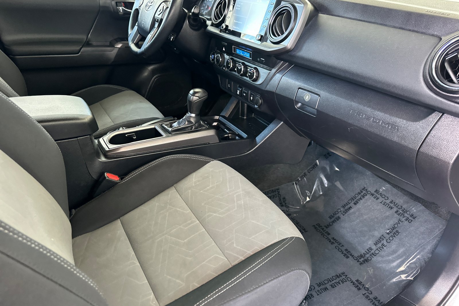 Used 2023 Toyota Tacoma TRD Sport AWD/4WD image 19