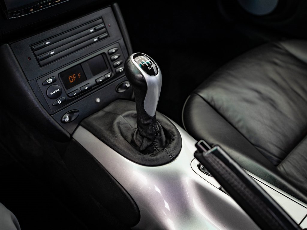 Used 2003 Porsche 911 Turbo image 35