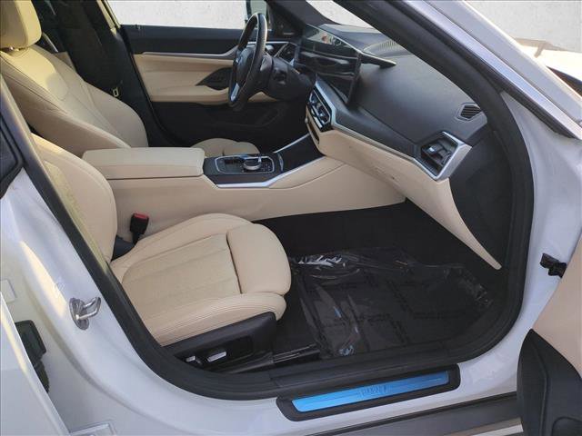 Used 2023 BMW i4 eDrive40 image 22