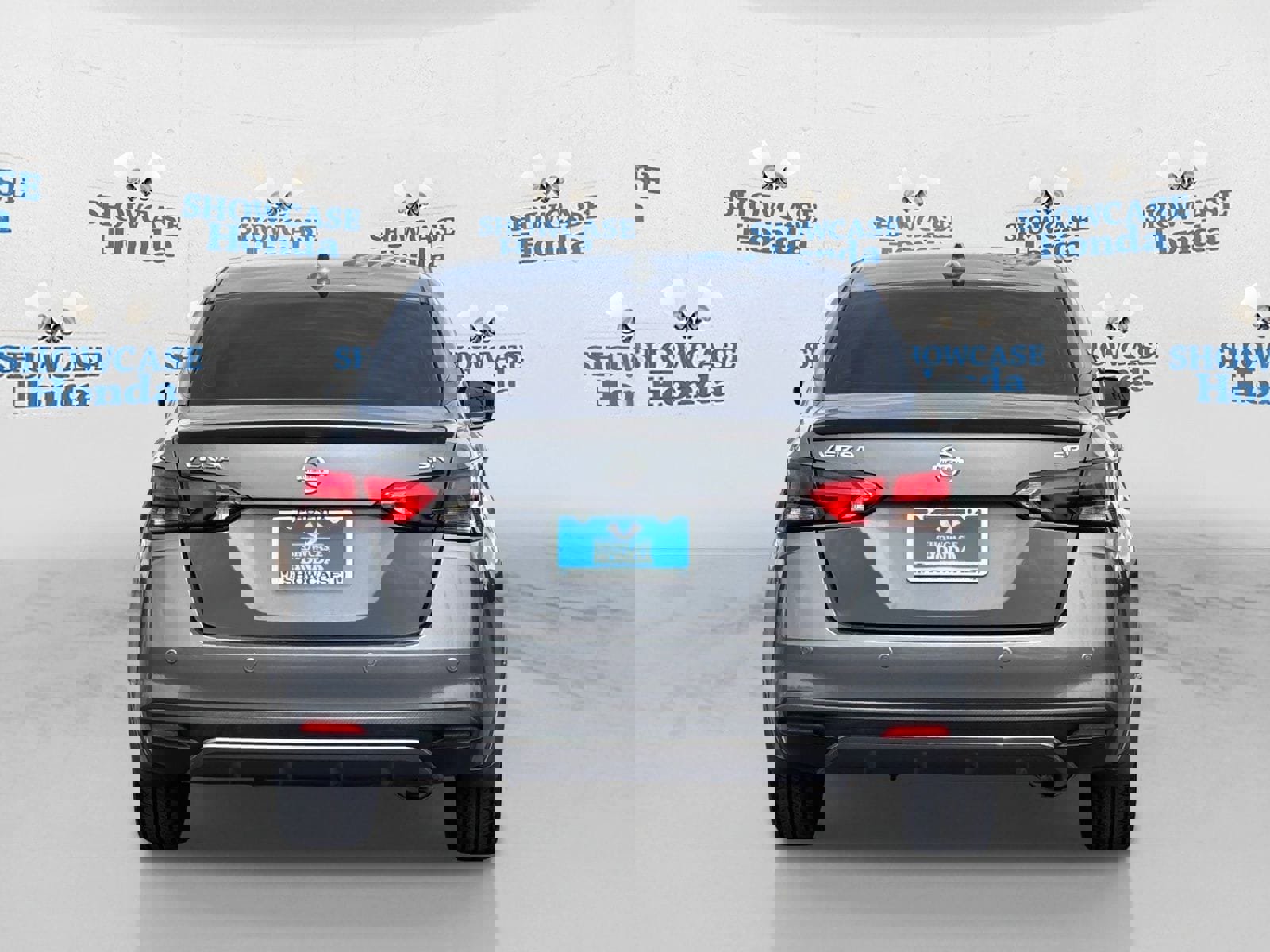 Used 2020 Nissan Versa SR w/ Convenience Package image 7