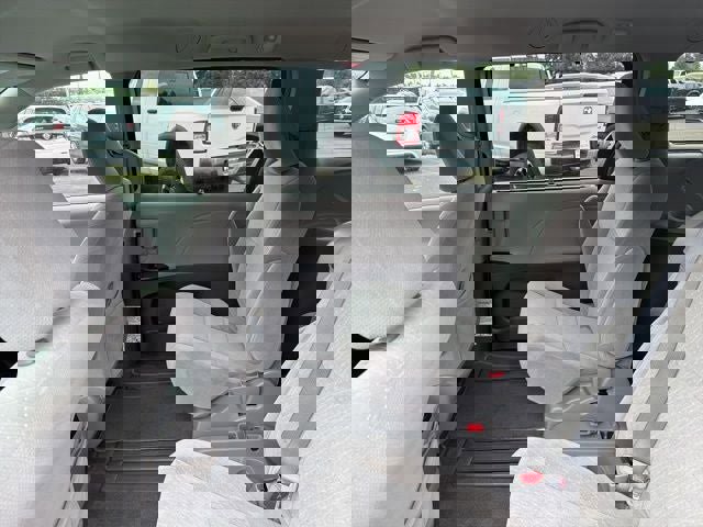 Used 2018 Toyota Sienna LE FWD image 23