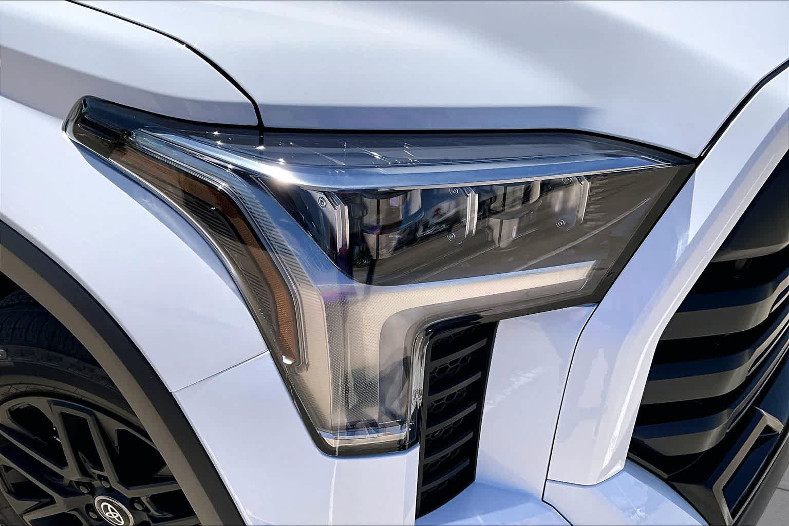 New 2026 Toyota Tundra Limited AWD/4WD image 13