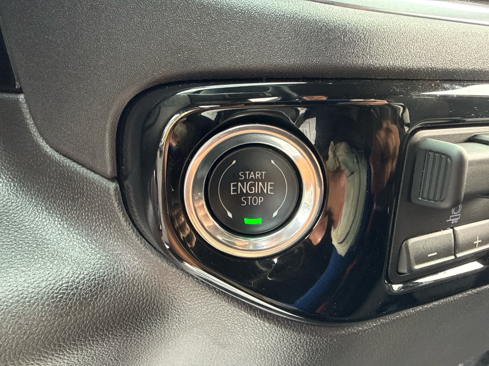 Certified 2026 GMC Sierra 1500 Elevation AWD/4WD image 20