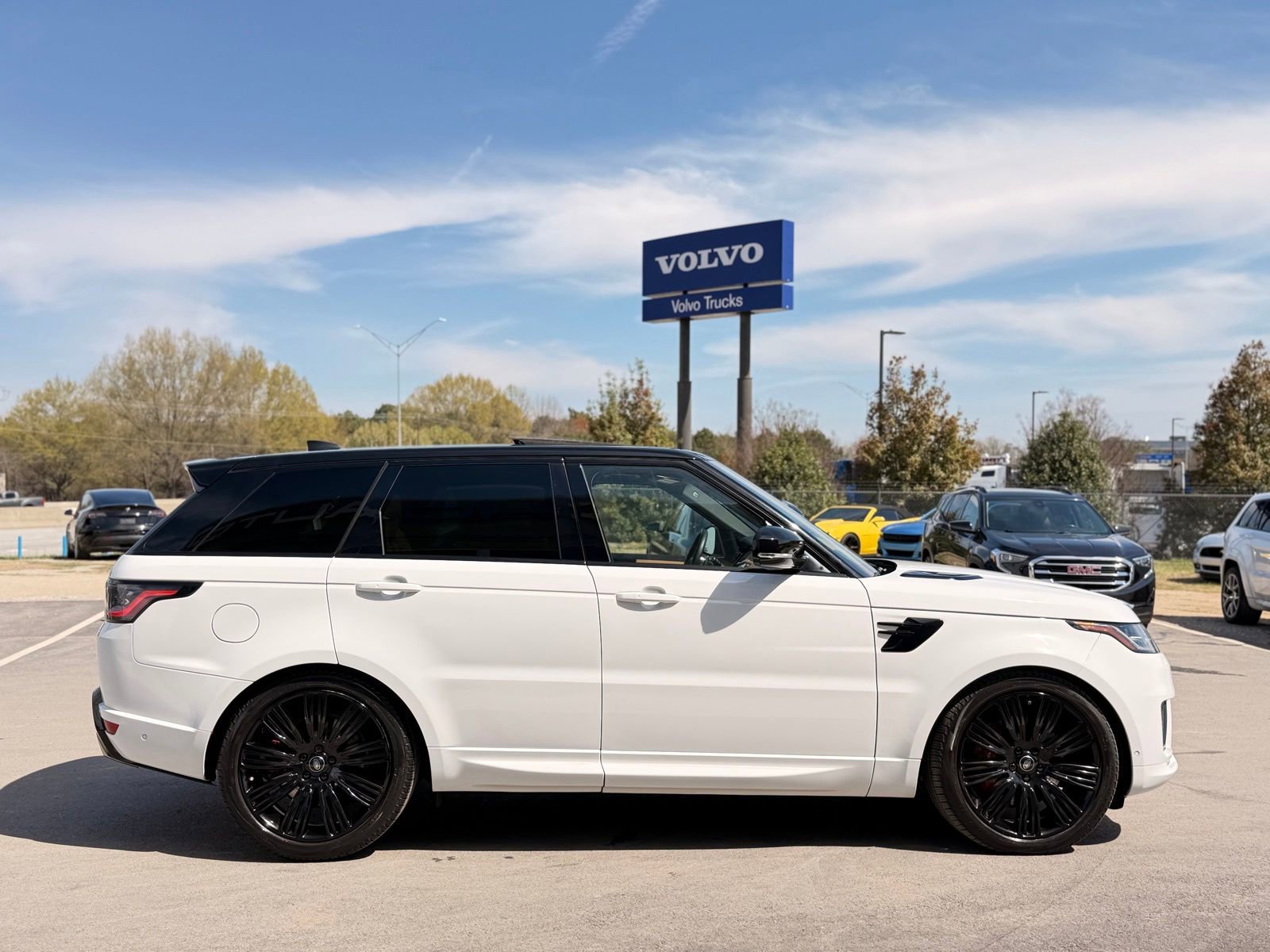 Used 2020 Land Rover Range Rover Sport HSE Dynamic image 5