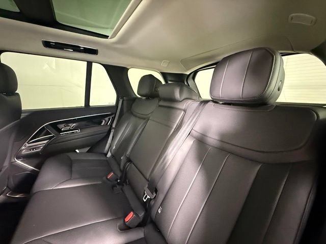 Used 2025 Land Rover Range Rover SE AWD/4WD image 23