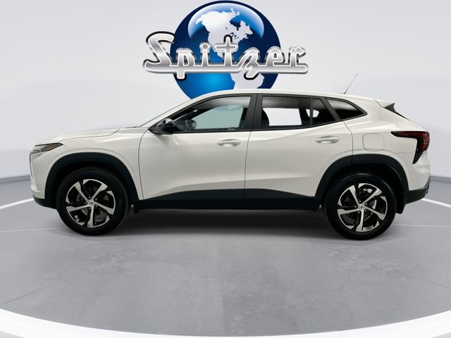 Used 2024 Chevrolet Trax RS w/ Driver Confidence Package image 9