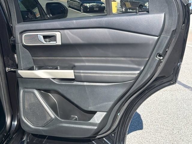 Certified 2024 Ford Explorer XLT AWD/4WD image 18