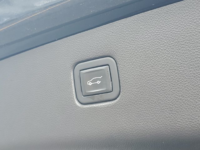 Used 2020 Chevrolet Blazer RS FWD image 8
