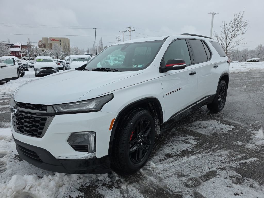 Used 2023 Chevrolet Traverse Premier w/ Redline Edition image 3