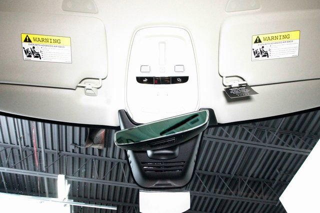 Certified 2025 Volvo XC90 B6 Plus w/ Protection Package Premier image 8