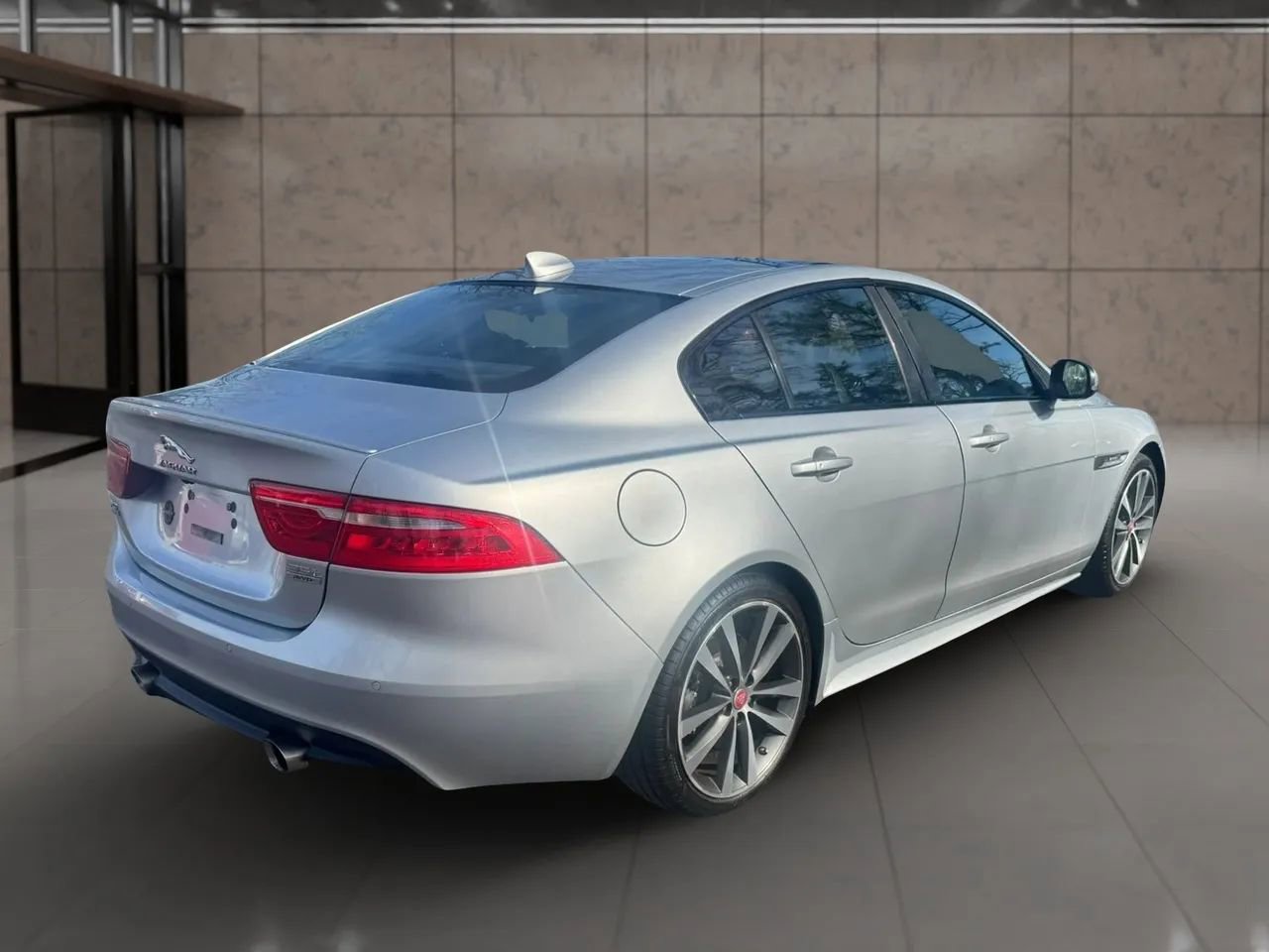 Used 2017 Jaguar XE R-Sport image 6