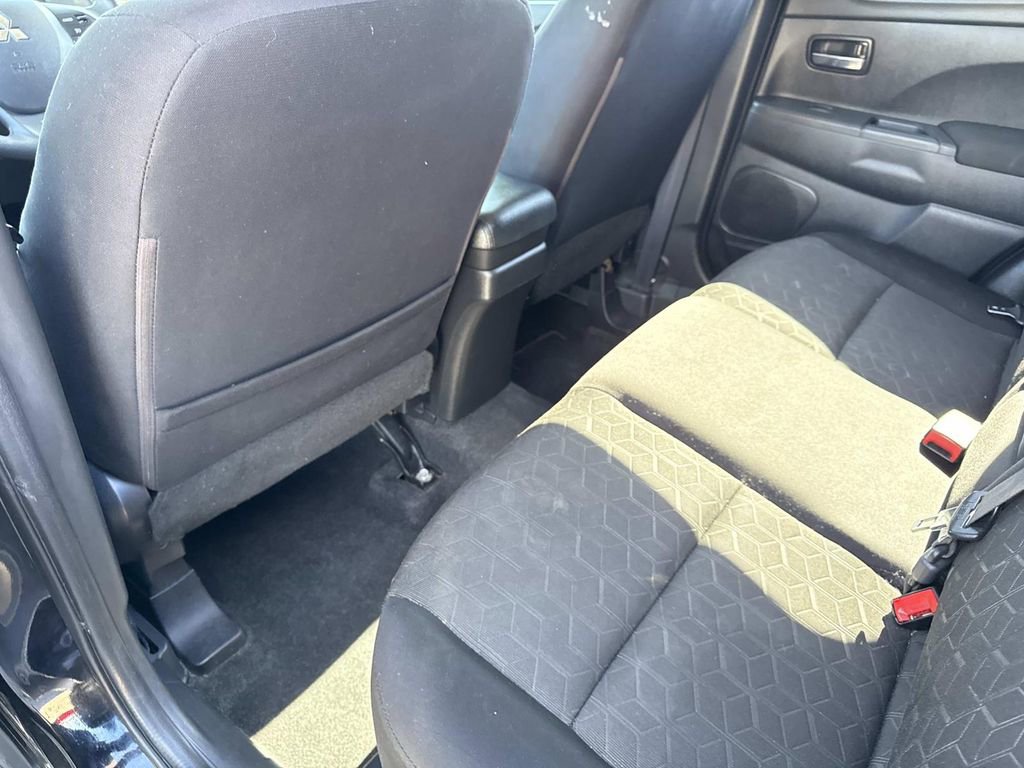 Used 2021 Mitsubishi Outlander Sport 2.0 ES image 14