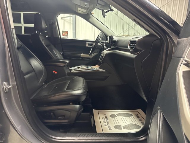 Used 2023 Ford Explorer XLT w/ Equipment Group 202A image 26