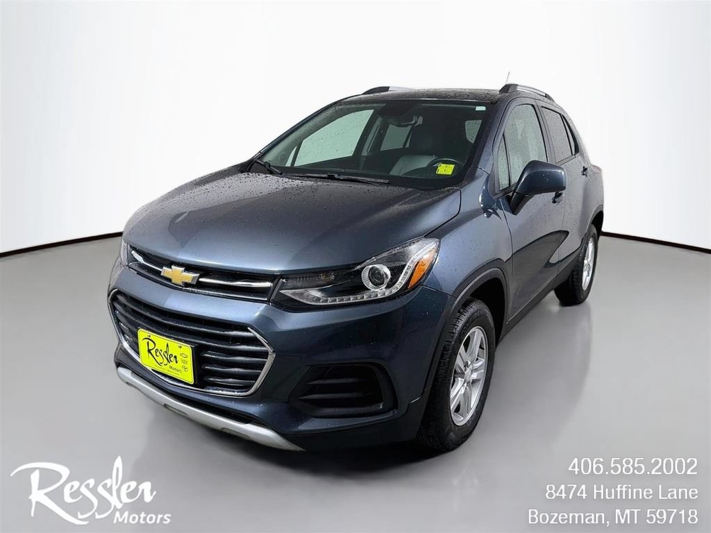 Used 2022 Chevrolet Trax LT w/ Premium Seat Package AWD/4WD image 1