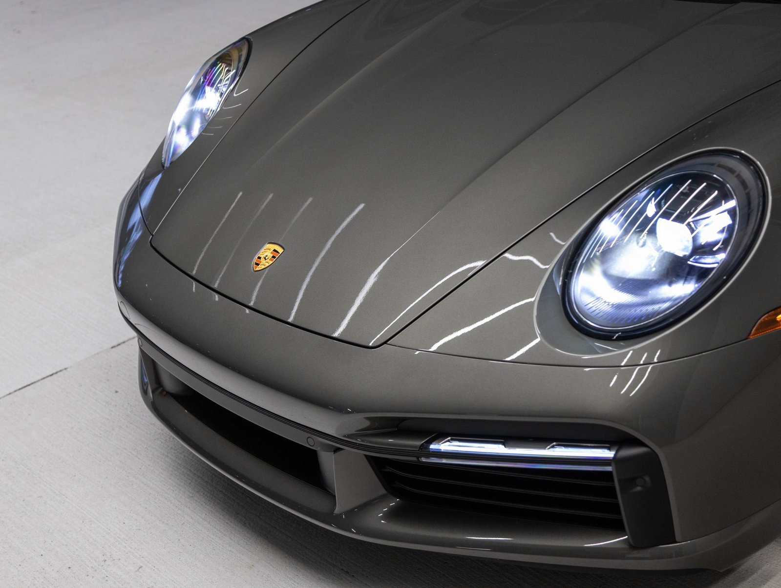 Used 2025 Porsche 911 Turbo S image 36