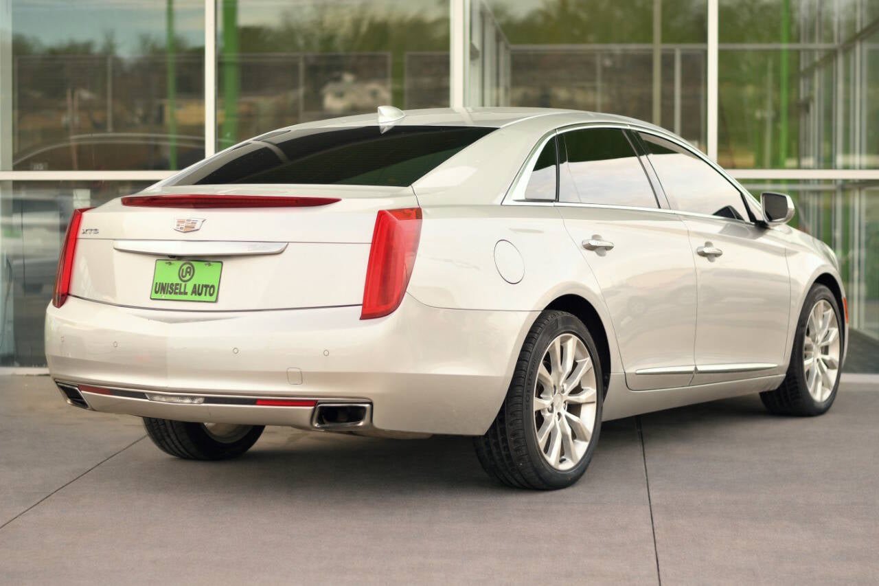 Used 2017 Cadillac XTS Luxury FWD image 7