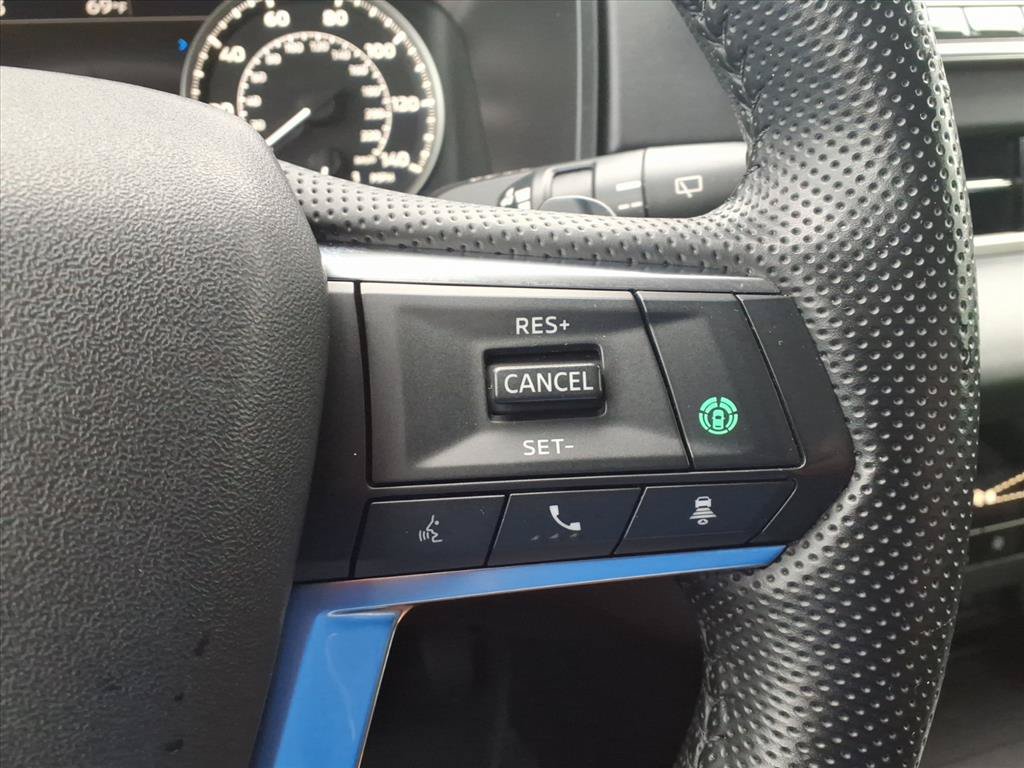 Used 2024 Mitsubishi Outlander AWD image 21