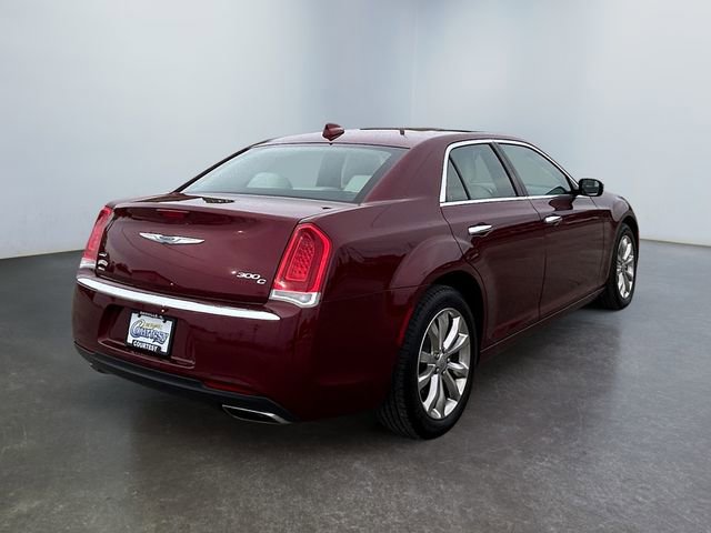Used 2017 Chrysler 300 C image 5