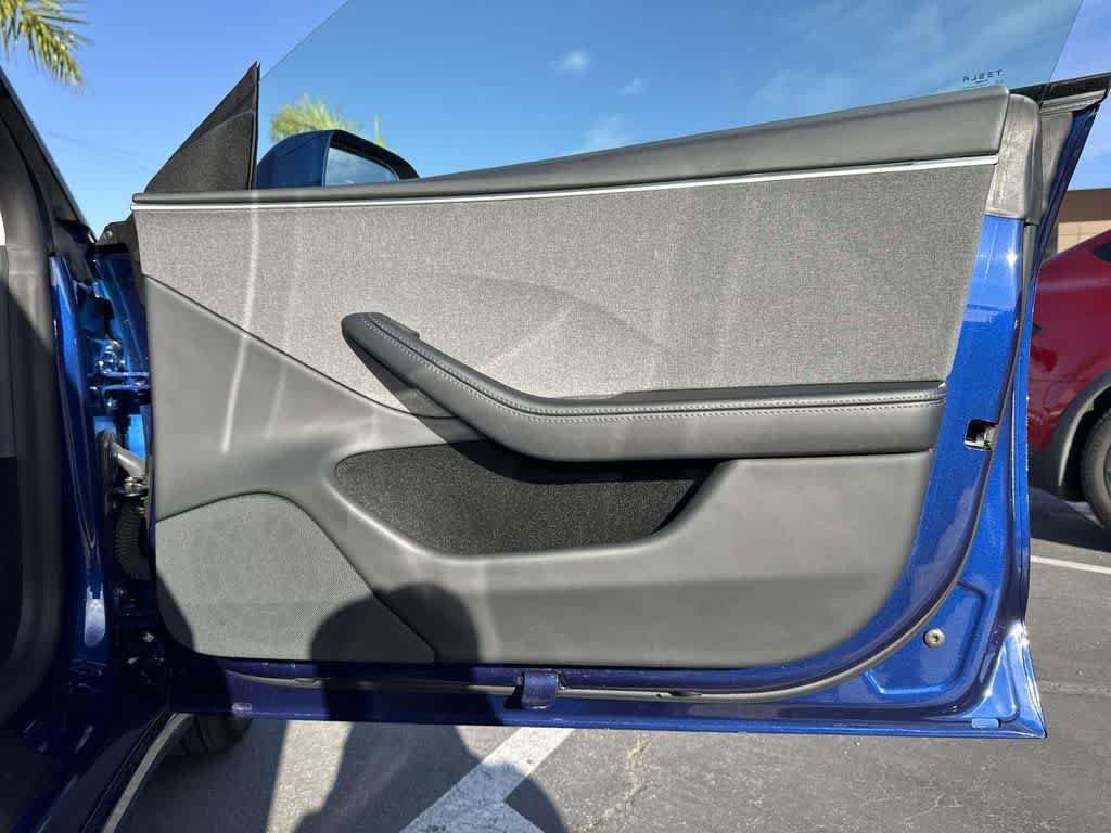 Used 2025 Tesla Model 3 Long Range RWD image 40