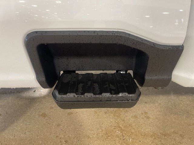 New 2025 Ford F250 XLT w/ FX4 Off-Road Package image 10